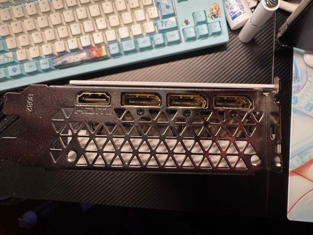 GeForce RTX4070 ホワイト