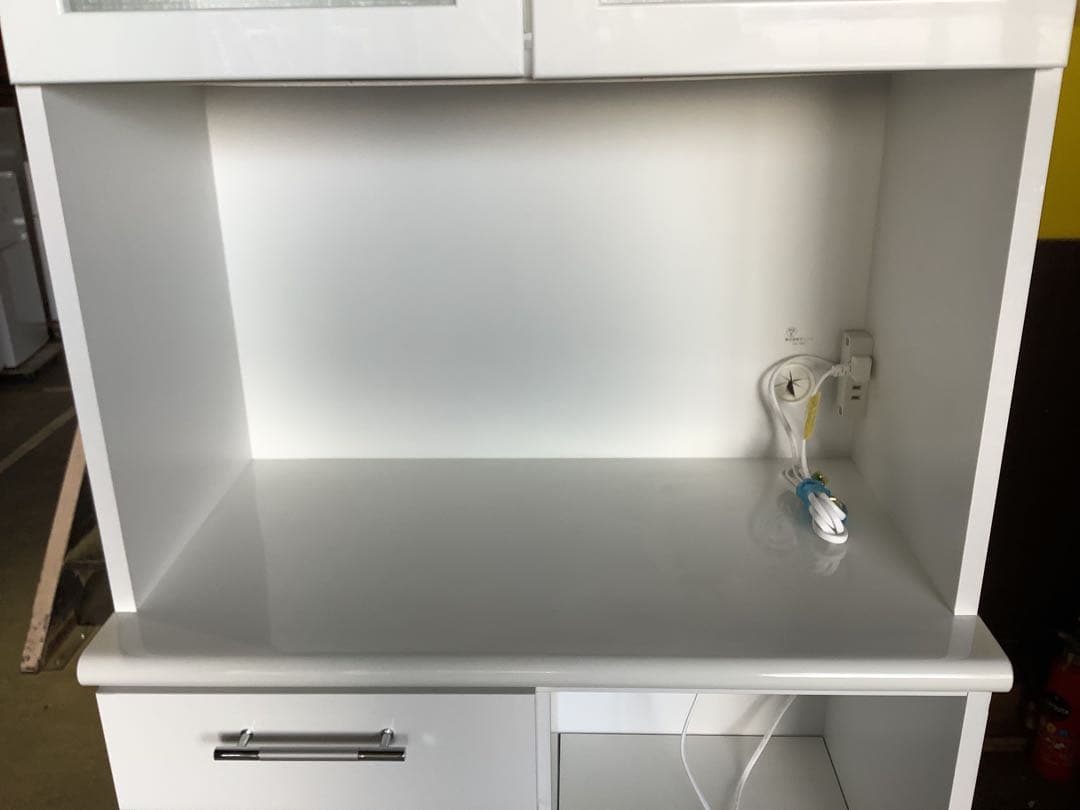 【状態良好】キッチンボード コンセント付き 食器棚 ローデスⅡ クラフトコガ
