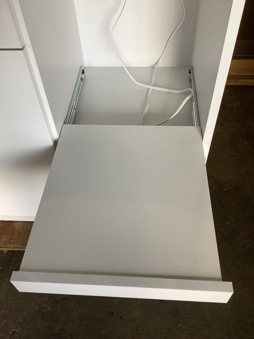 【状態良好】キッチンボード コンセント付き 食器棚 ローデスⅡ クラフトコガ