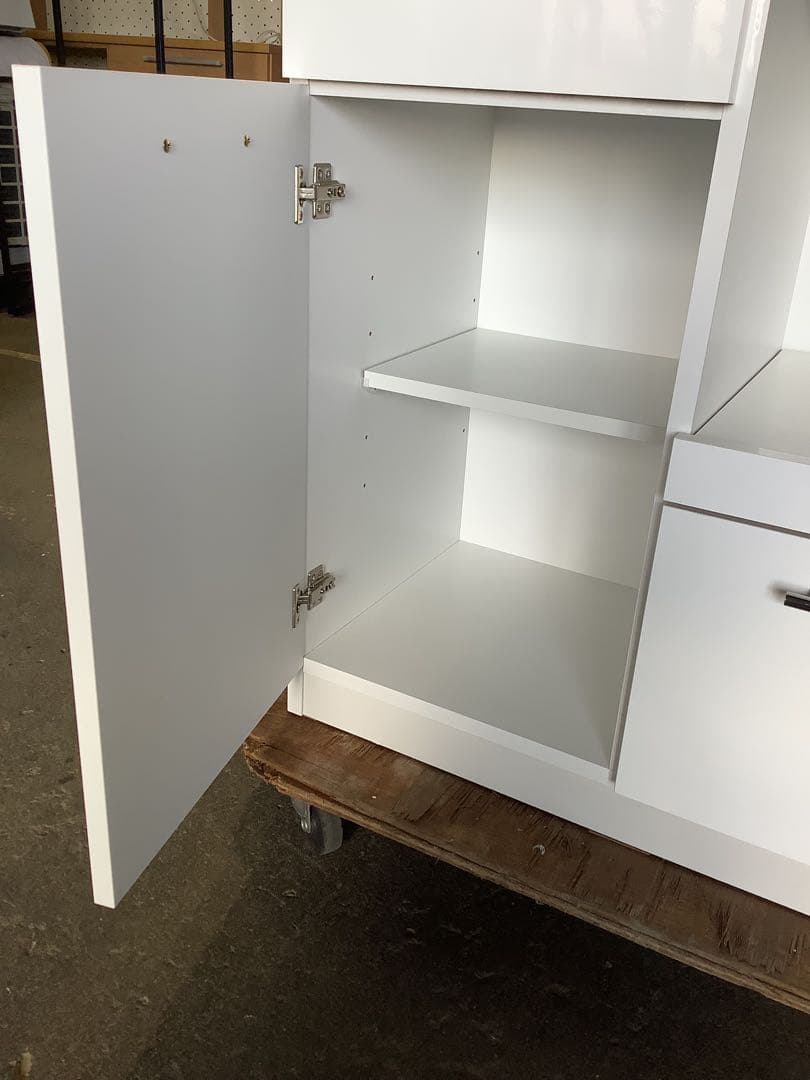 【状態良好】キッチンボード コンセント付き 食器棚 ローデスⅡ クラフトコガ