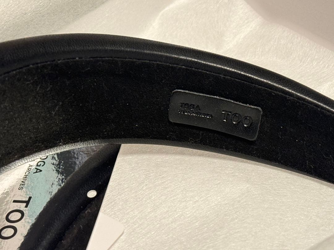 TOGA TOO/トーガLeather headband 1レザーヘッドバンド1