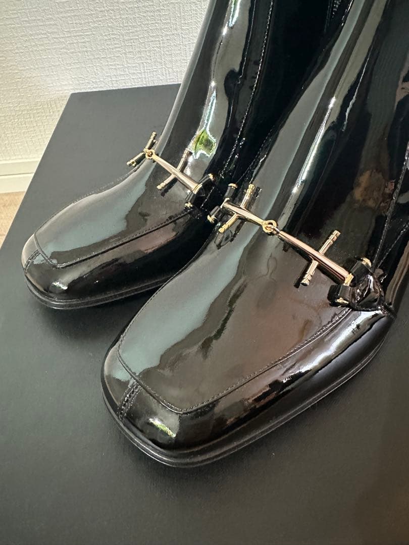 専用SAINT LAURENT PARIS 23SS ホースビットパテントブーツ