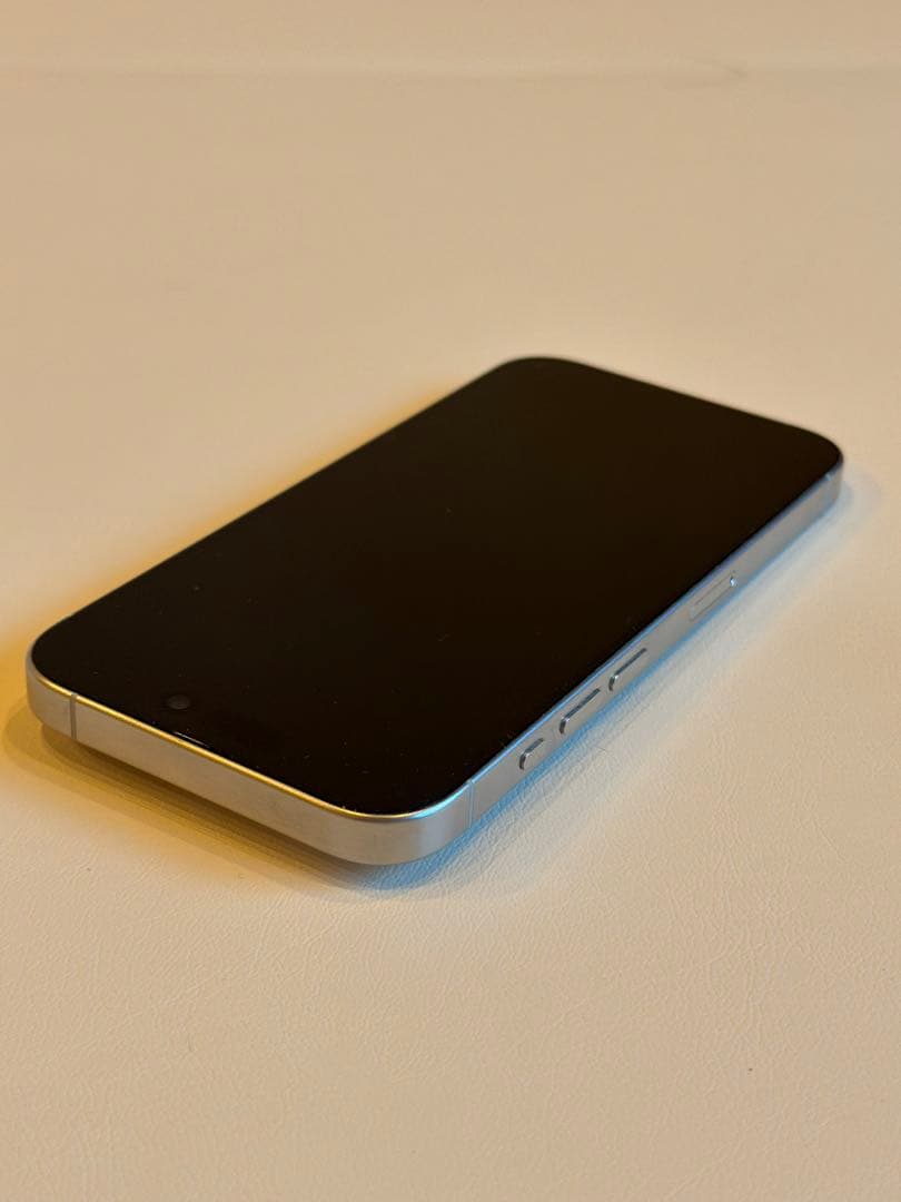 iPhone 15 pro 香港版 256GBデュアルsim ホワイトチタニウム