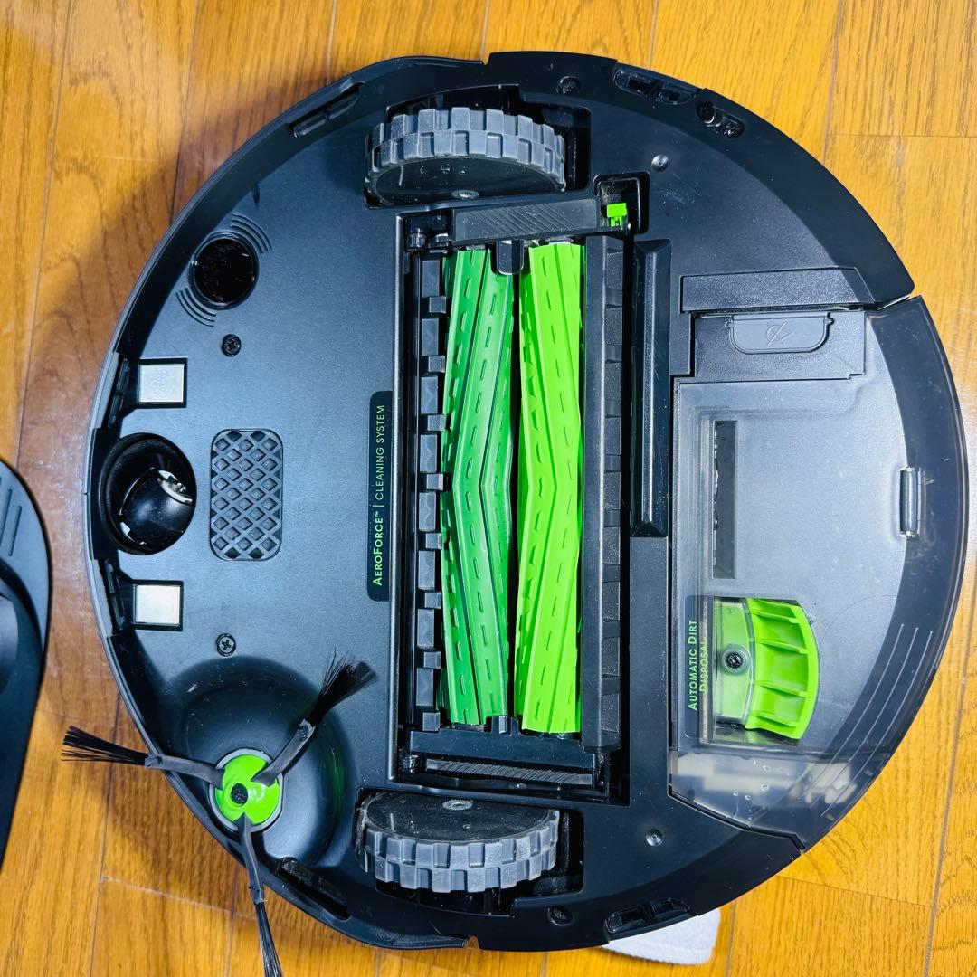 iRobot Roomba j7+ 本体　ルンバ　お掃除ロボット
