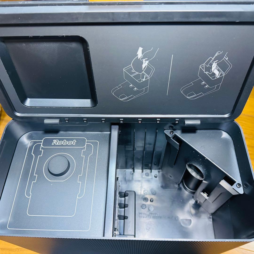 iRobot Roomba j7+ 本体　ルンバ　お掃除ロボット