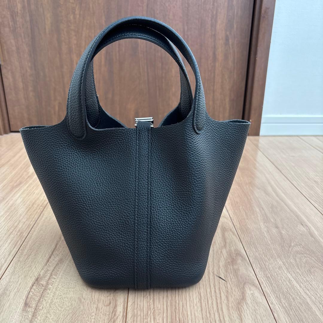 美品　本革　バッグインバッグ付きハンドバッグ　キューブバッグ　ピコタン