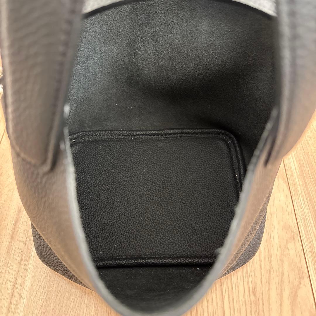 美品　本革　バッグインバッグ付きハンドバッグ　キューブバッグ　ピコタン