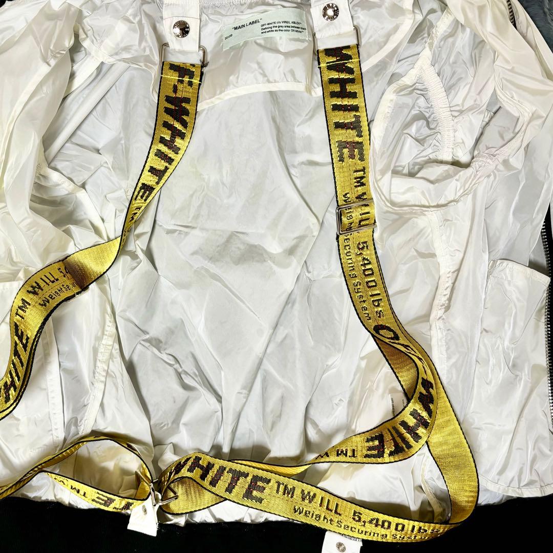 希少 オフホワイト ナイロンジャケット ハーネス付属