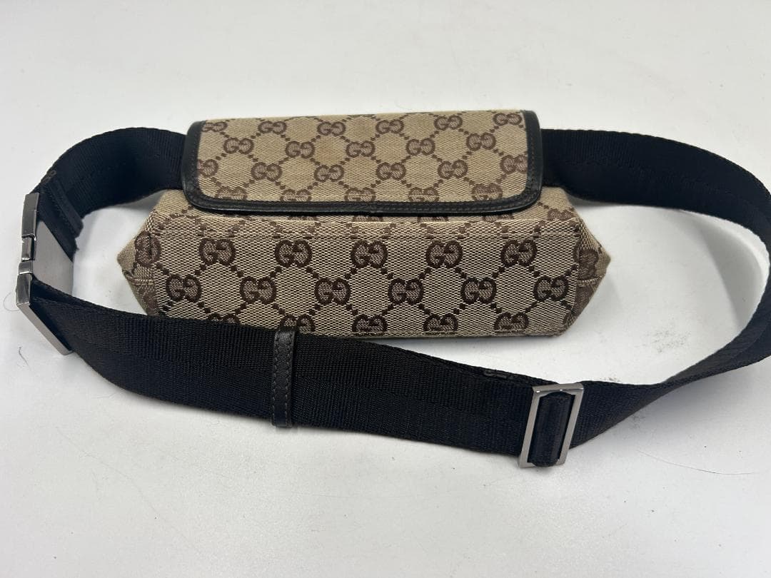 GUCCI グッチ ウエストバッグ GGスプリーム キャンバス ボディバッグ