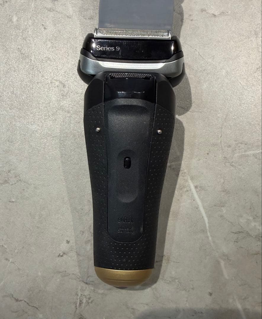 Braun Series 9 4枚刃 メンズ 電気シェーバー ケース付