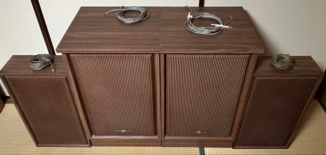 ONKYO 4チャンネルサラウンドスピーカー　木製フレーム