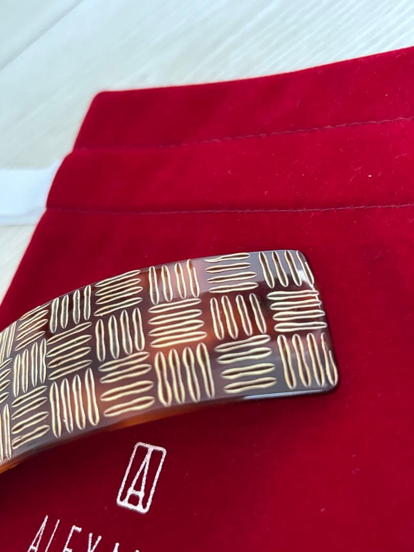 アレクサンドルドゥパリ 新品同様 幅広バレッタ 茶系市松模様