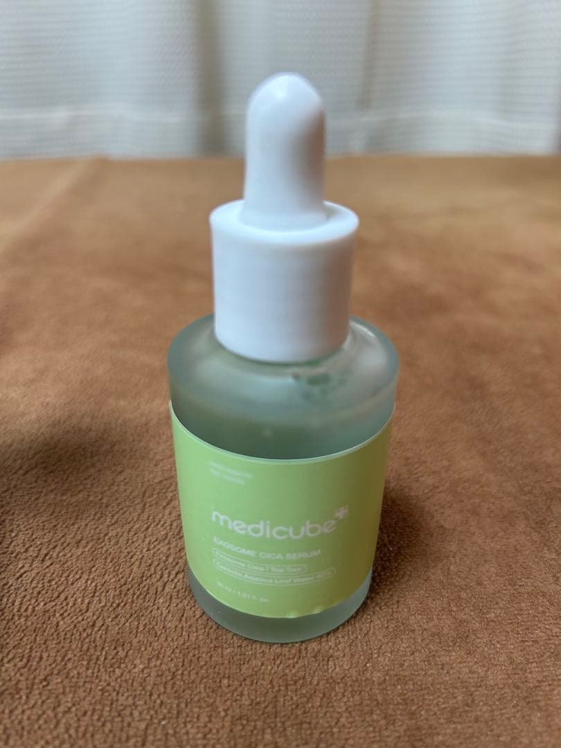 メディキューブ美顔器と美容液