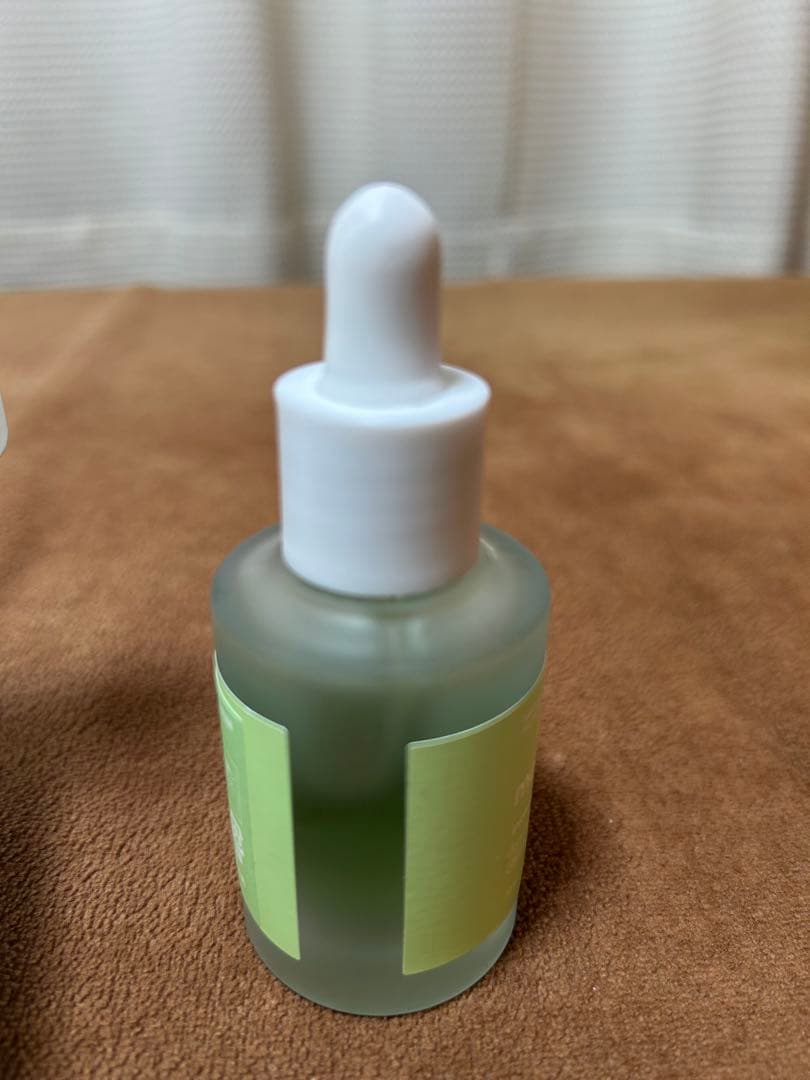 メディキューブ美顔器と美容液