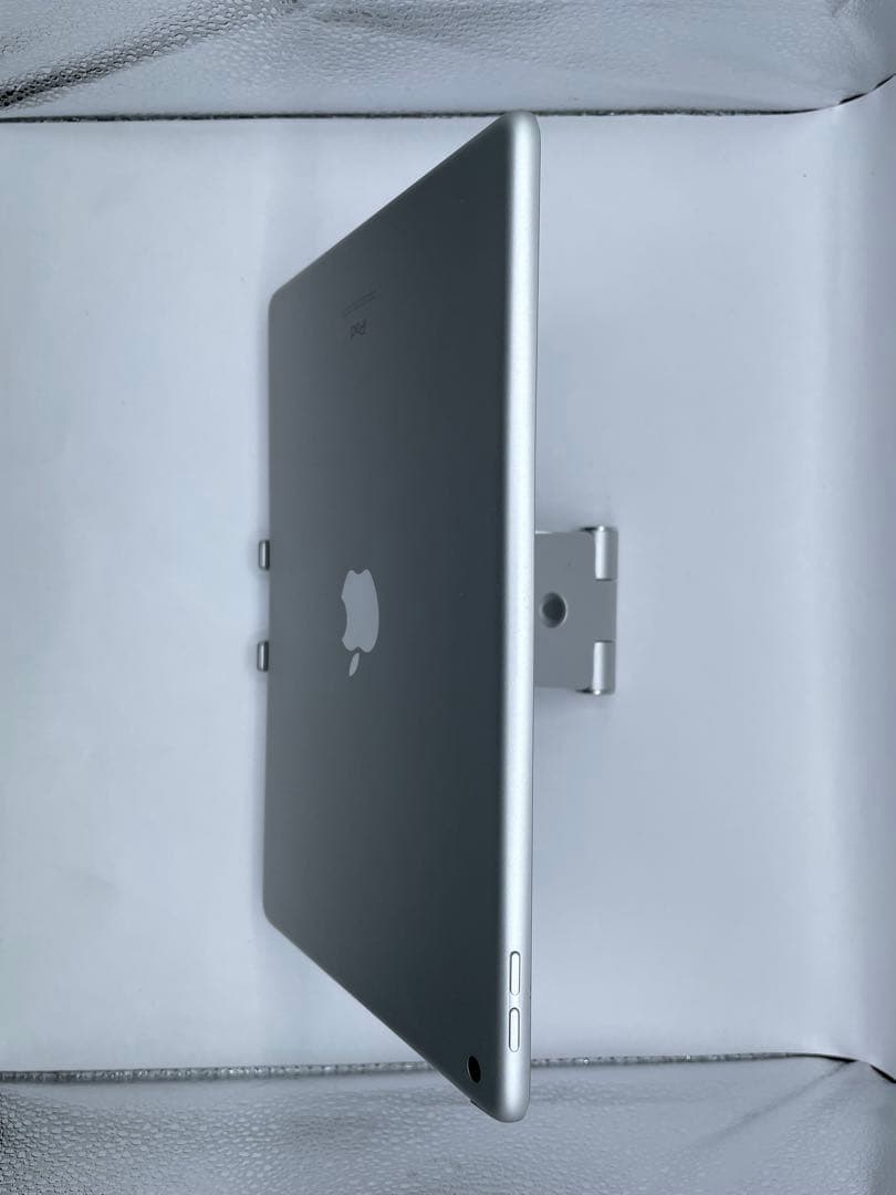 iPad 7世代 32GB 本体 バッテリー91%