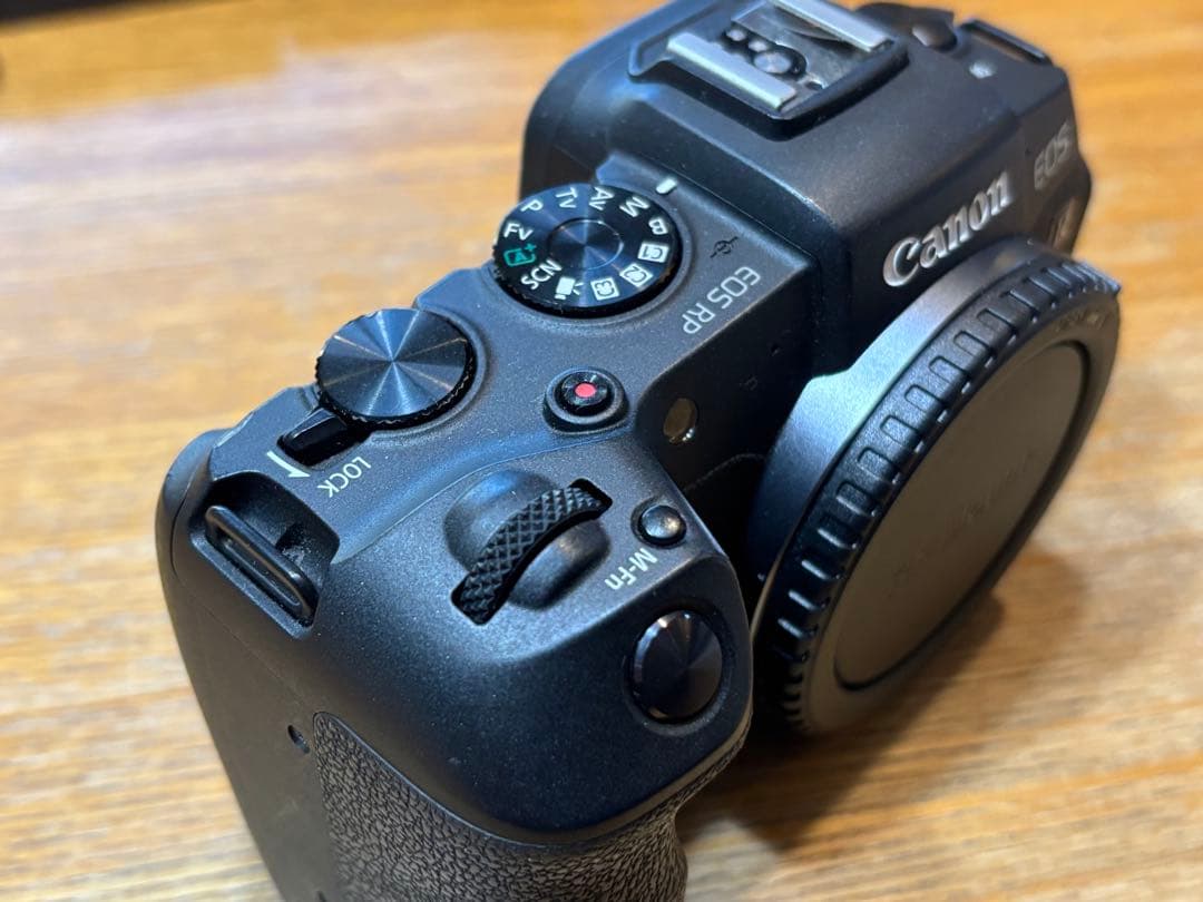 ゴック出品　Canon EOS RP ボディーのみ【訳あり】