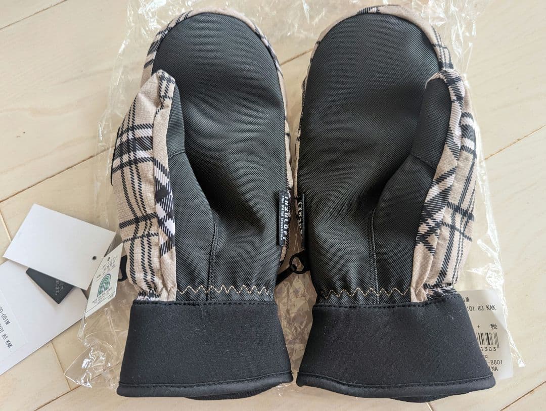 【最終値下げ】　op　上下セット　スノーウェア　スノボ　スキー　新品グローブ付き