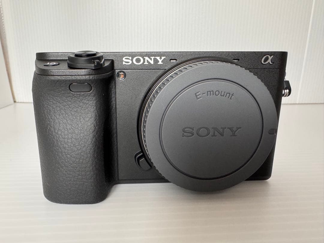 新品未使用 標準ズームレンズ付き SONY α6400 SELP1650