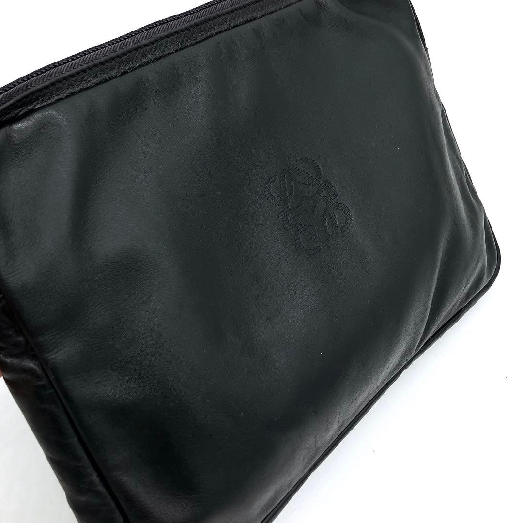 【LOEWE】クラッチバッグ　ポーチ　アナグラム型押し　レザー　ブラック