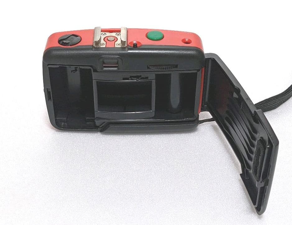 キティちゃん　フィルムカメラ　手動　手巻き　昭和レトロ　レア