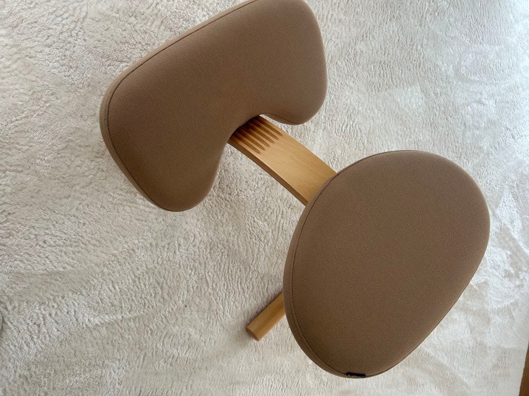 バランスイージーbalans 骨盤・姿勢矯正チェア ベージュ組み立て不要