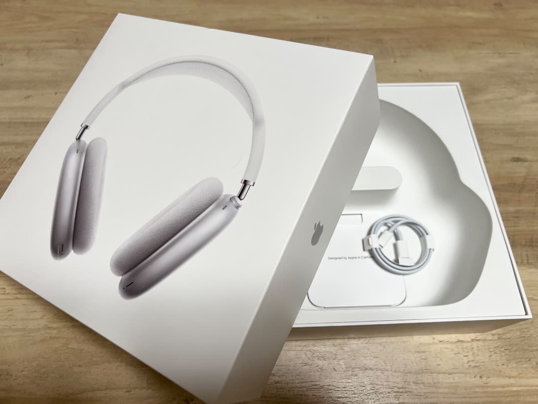 【美品】AirPods Max 第一世代 シルバー 付属品完備 箱付き