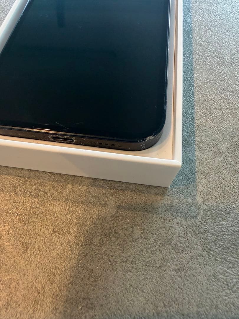 Apple iPhone 13 ミッドナイト128GB 1m充電ケーブル付き