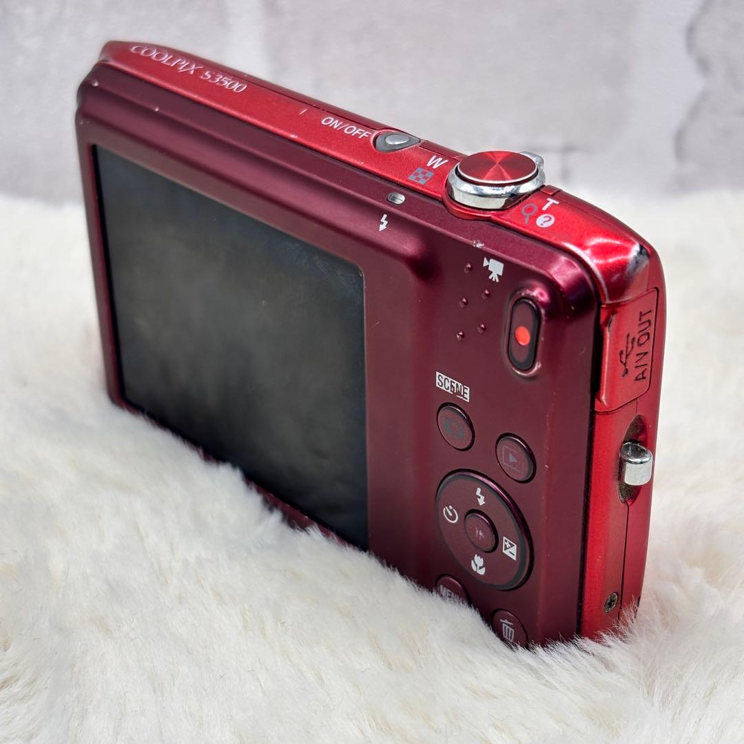 Nikon COOLPIX S3500 レッド 動作良好 充電器・バッテリー３個