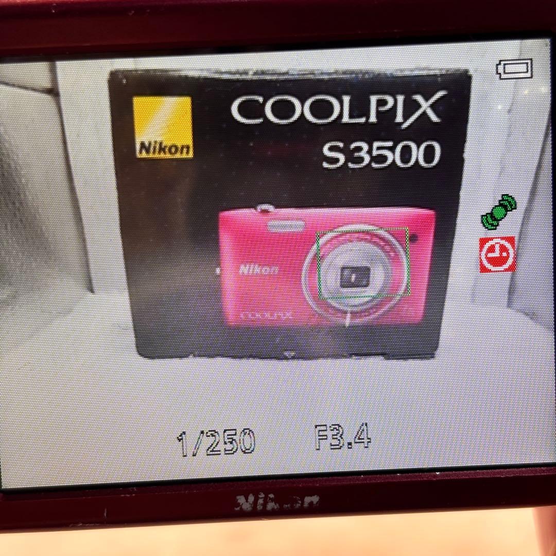 Nikon COOLPIX S3500 レッド 動作良好 充電器・バッテリー３個