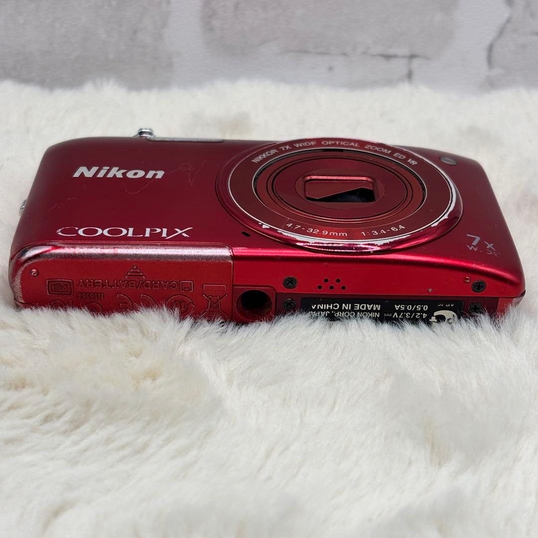 Nikon COOLPIX S3500 レッド 動作良好 充電器・バッテリー３個