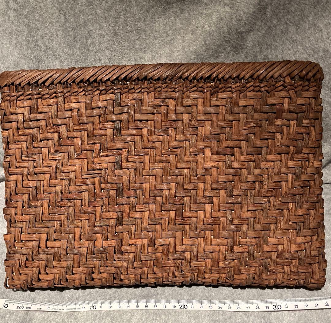 山葡萄？つる編みクラッチバッグ