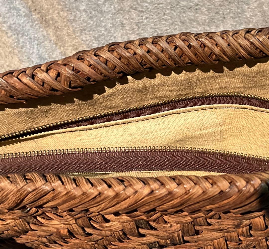 山葡萄？つる編みクラッチバッグ