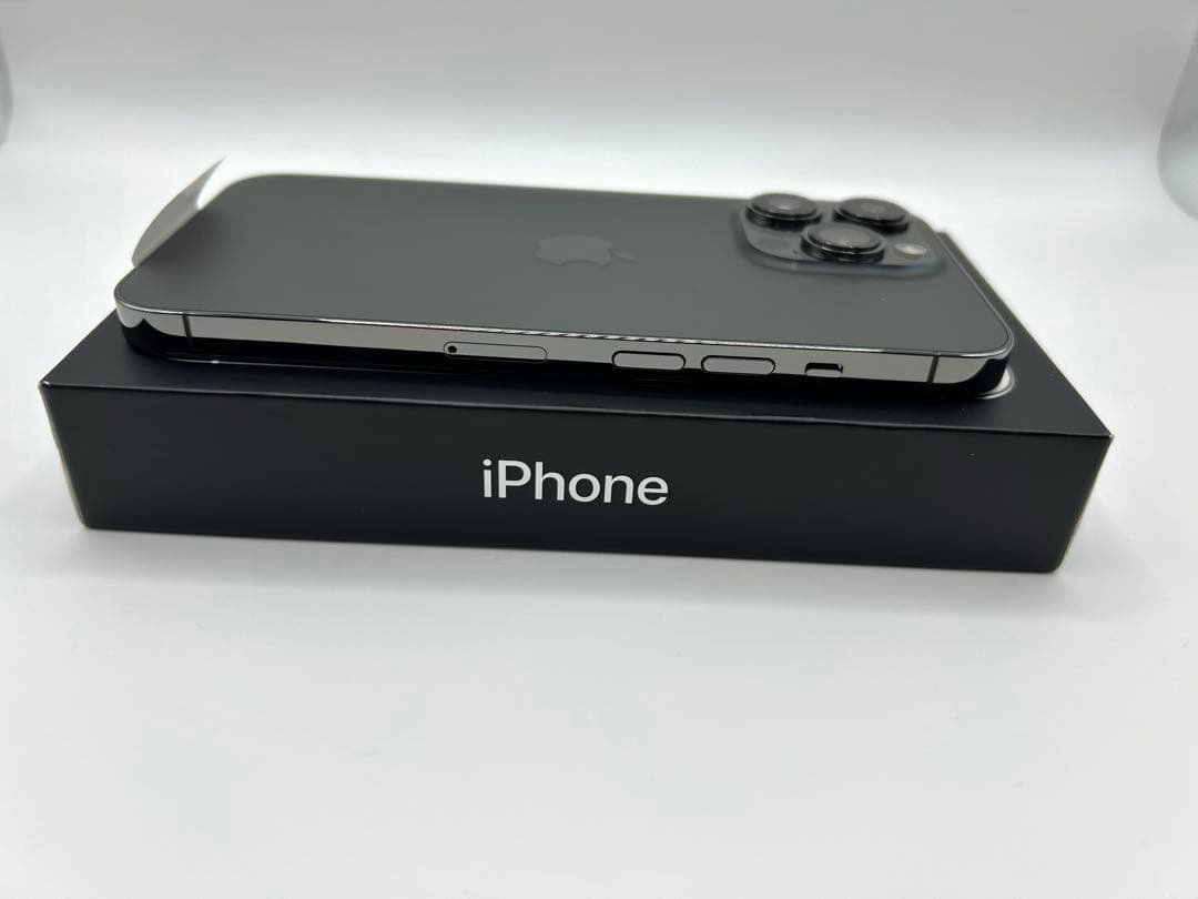 【新品未使用】iPhone 13 Pro 256GB グラファイト