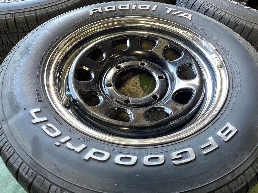 デイトナ グッドリッチ ハイエース 215/65R15 6H 4本 7J＋35