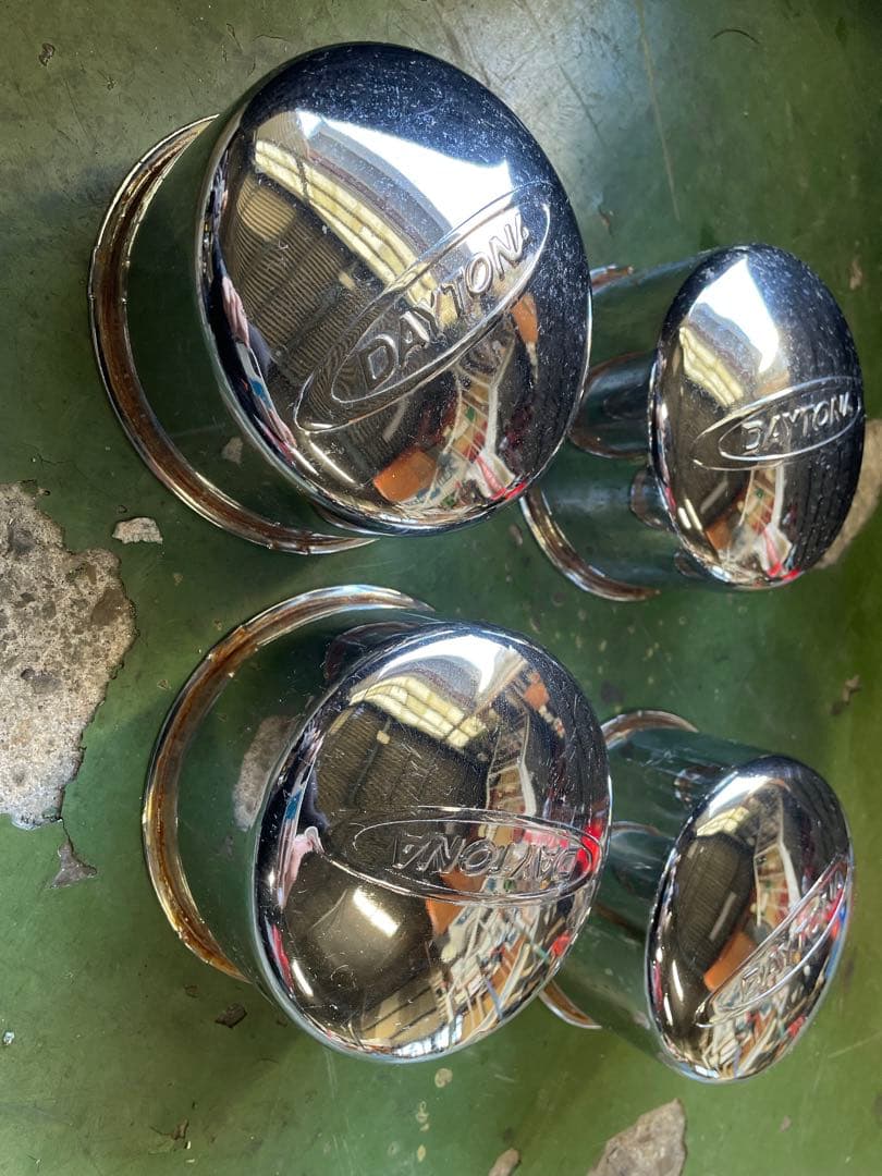 デイトナ グッドリッチ ハイエース 215/65R15 6H 4本 7J＋35