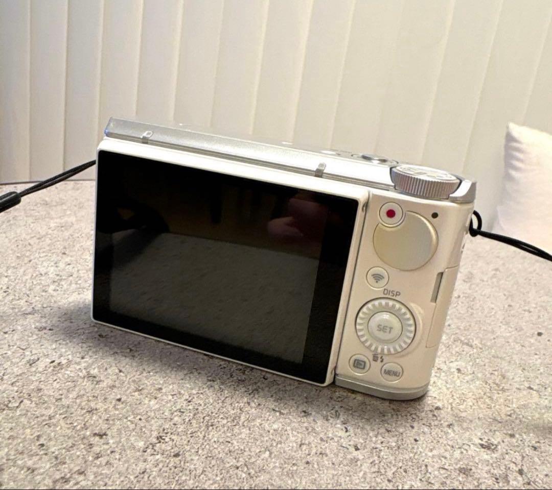 CASIO EXILIM EX-ZR3200 カメラ