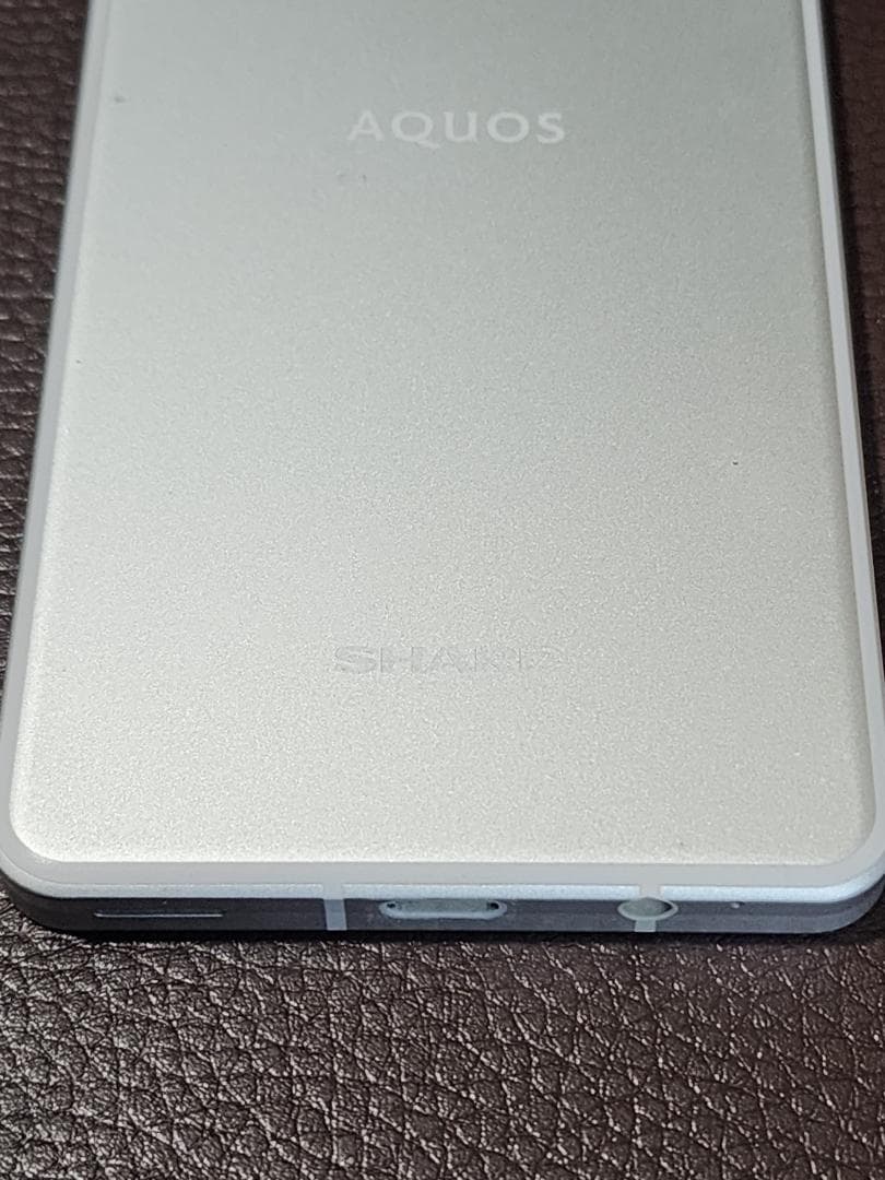 AQUOS sense6 SH-M19 SIMフリー　ドット抜けあり