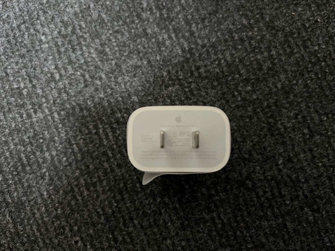 iPad 2021 (WiFiモデル) スペースグレイ キーボード ケース付