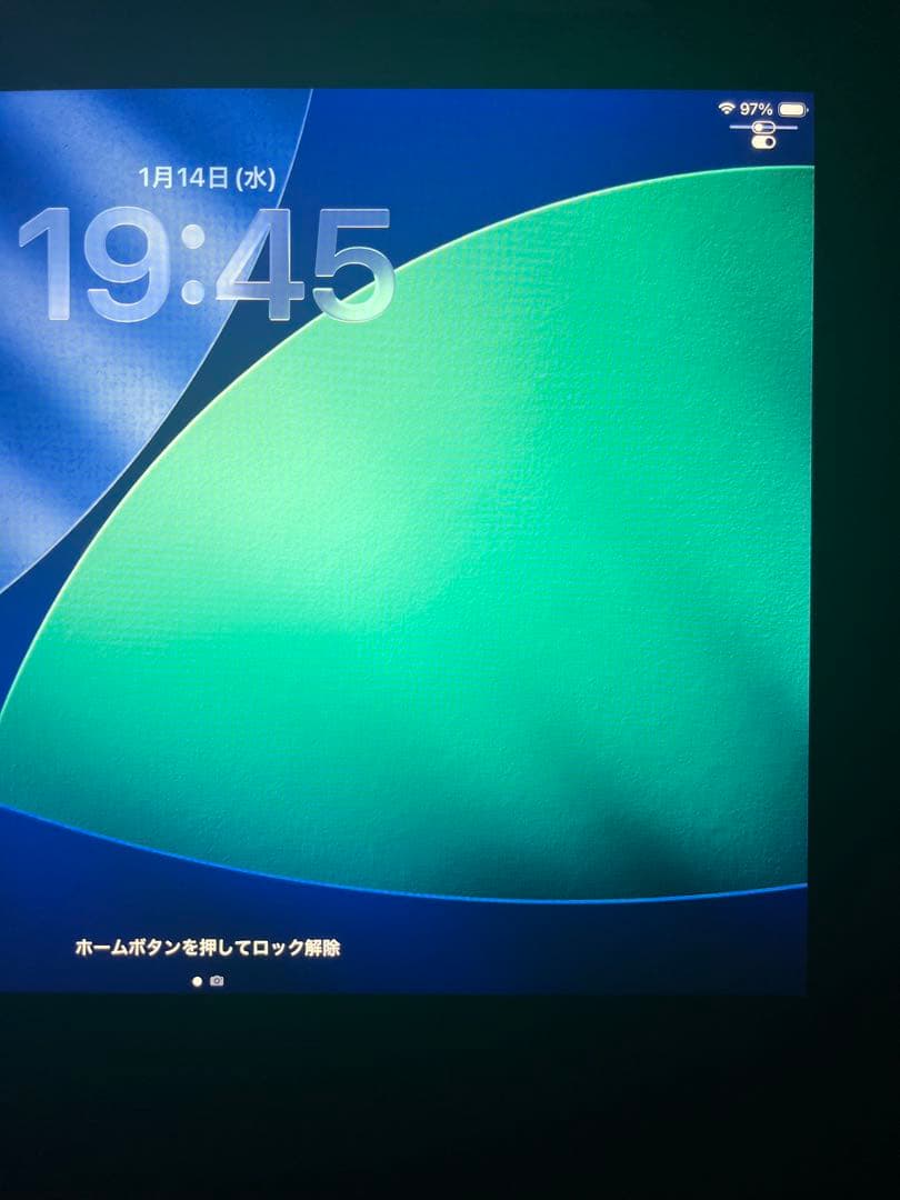 iPad 2021 (WiFiモデル) スペースグレイ キーボード ケース付