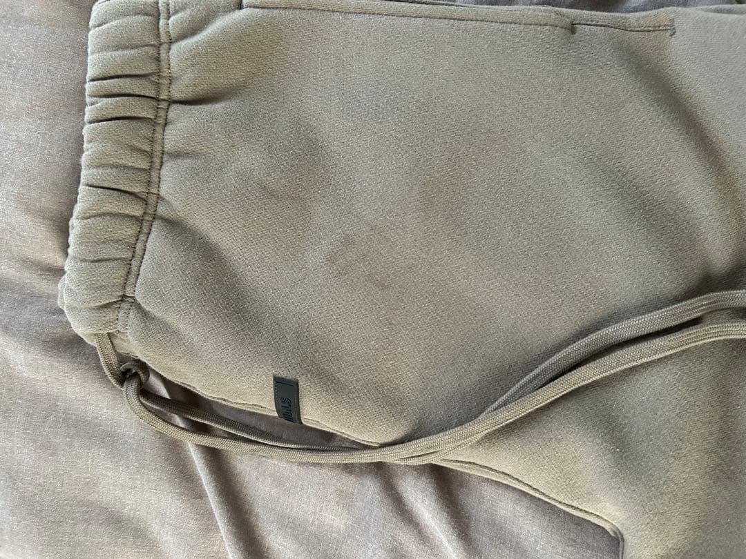 ESSENTIALS FEAR OF GOD M ベージュ セットアップ