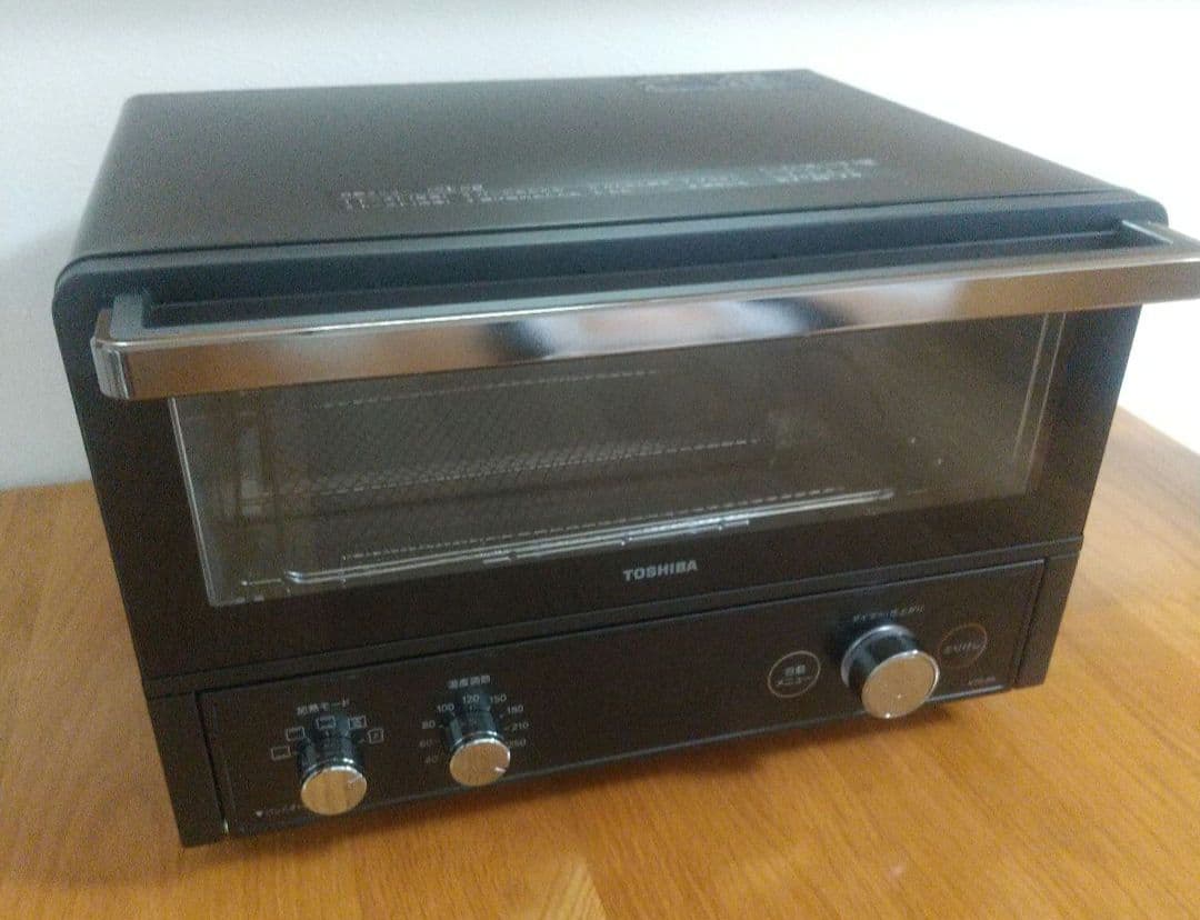 東芝 コンベクションオーブントースター HTR-R8 2025年製