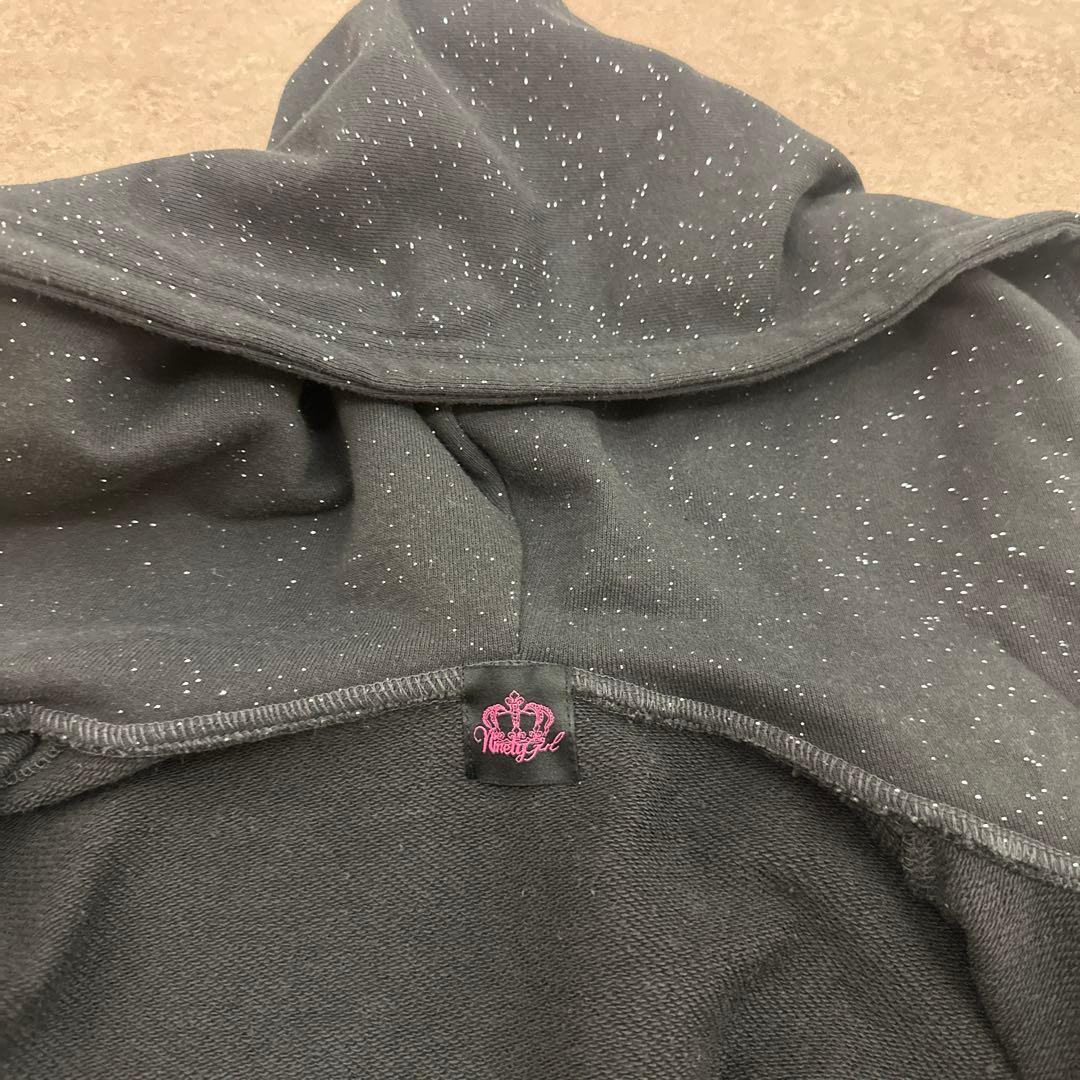 NINETY フード付きブラックパーカー