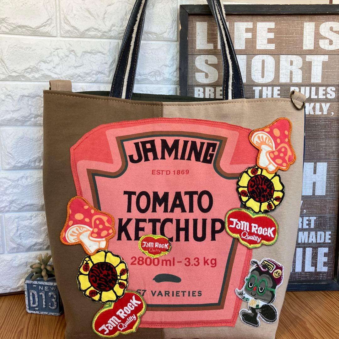 専用です。ハンドメイドバックデニムリメイクパッチワーククッキー＆パグちゃんトート