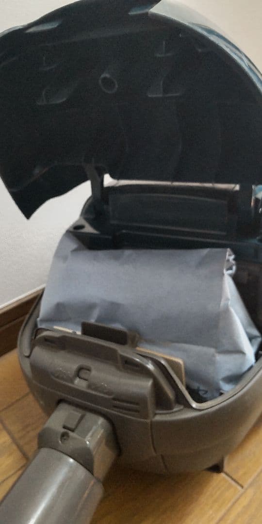 SANYO 紙パック式掃除機　舞姫　SC-T51 グリーン