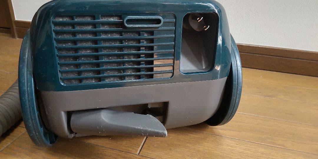 SANYO 紙パック式掃除機　舞姫　SC-T51 グリーン