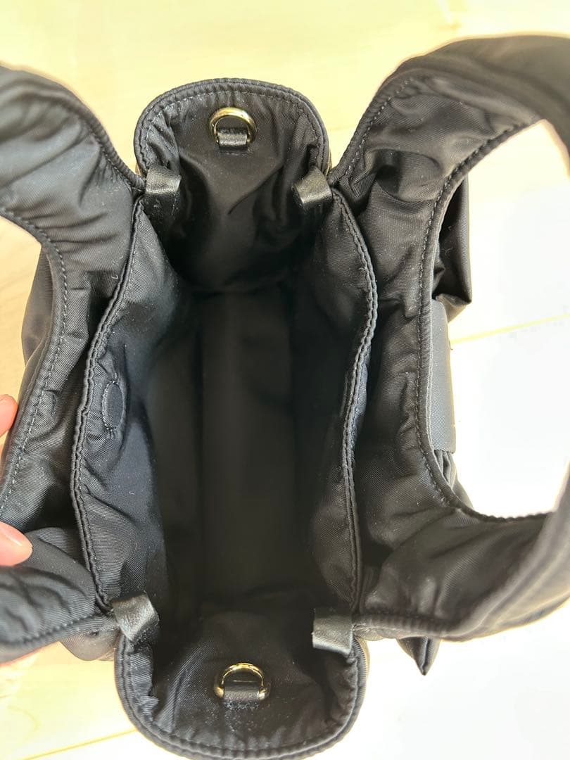 PRADA リボン付 パデッドRe-Nylon ミニバッグ