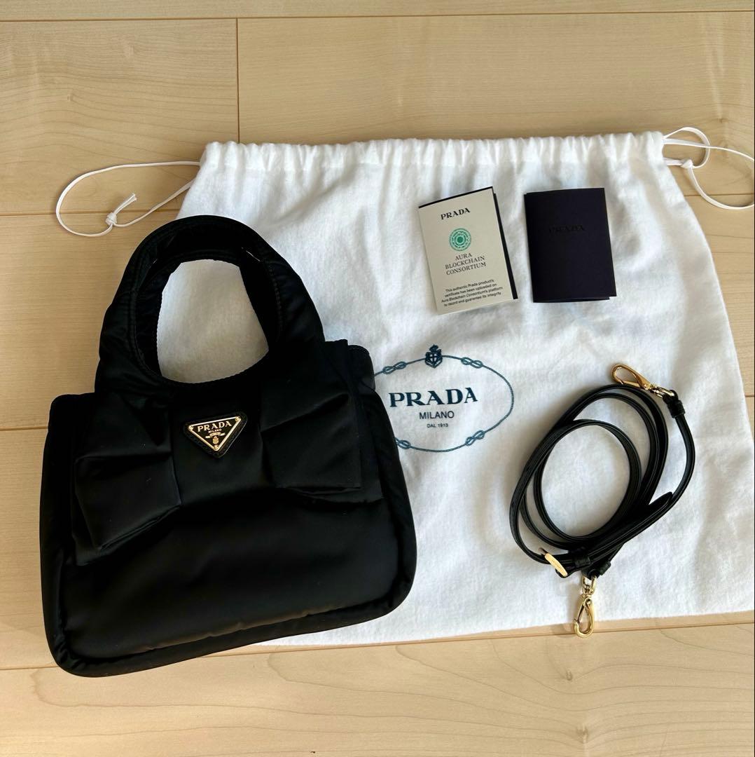 PRADA リボン付 パデッドRe-Nylon ミニバッグ