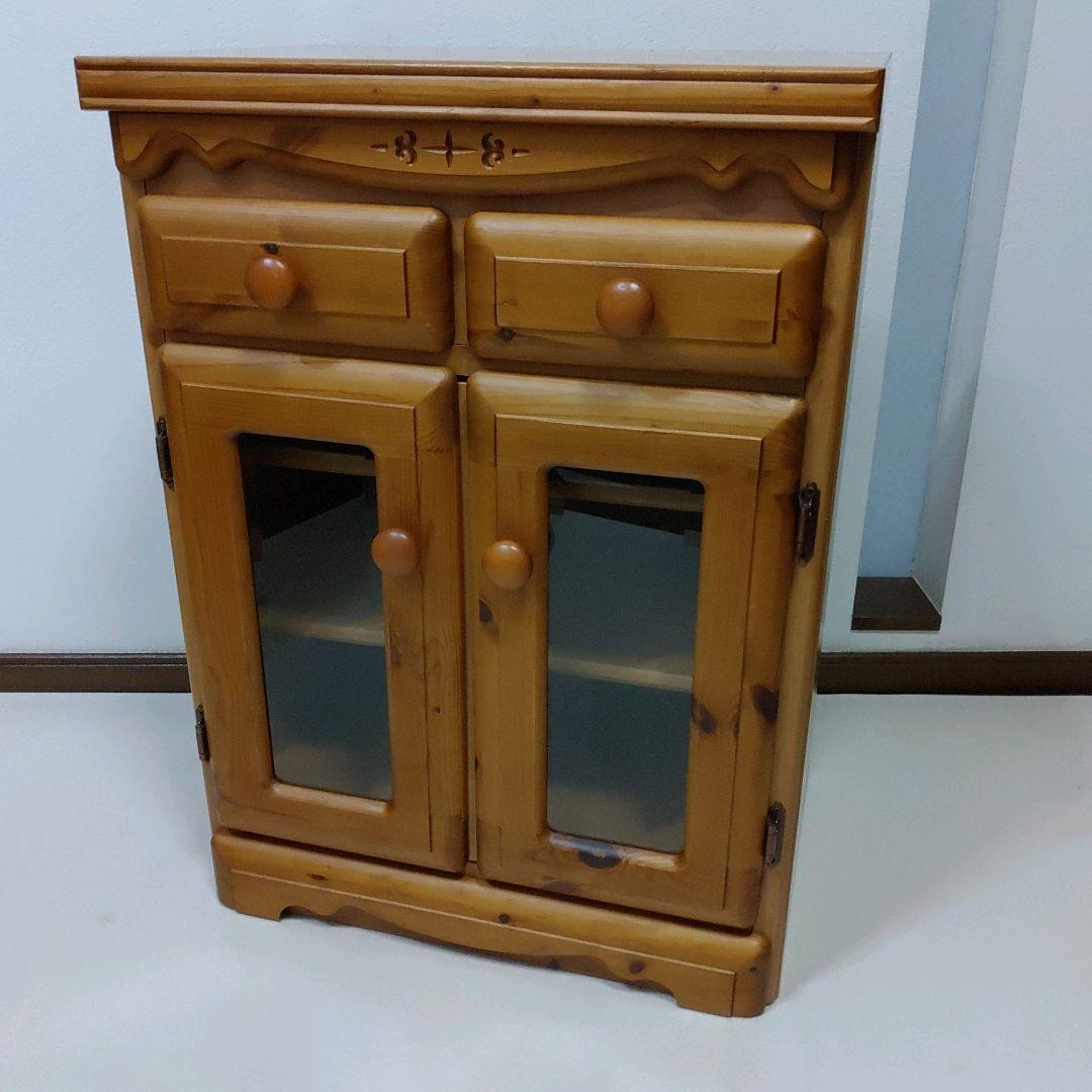 カントリー家具　北欧風　ガラス キャビネット　引き出し2杯　高さ調整棚板2枚