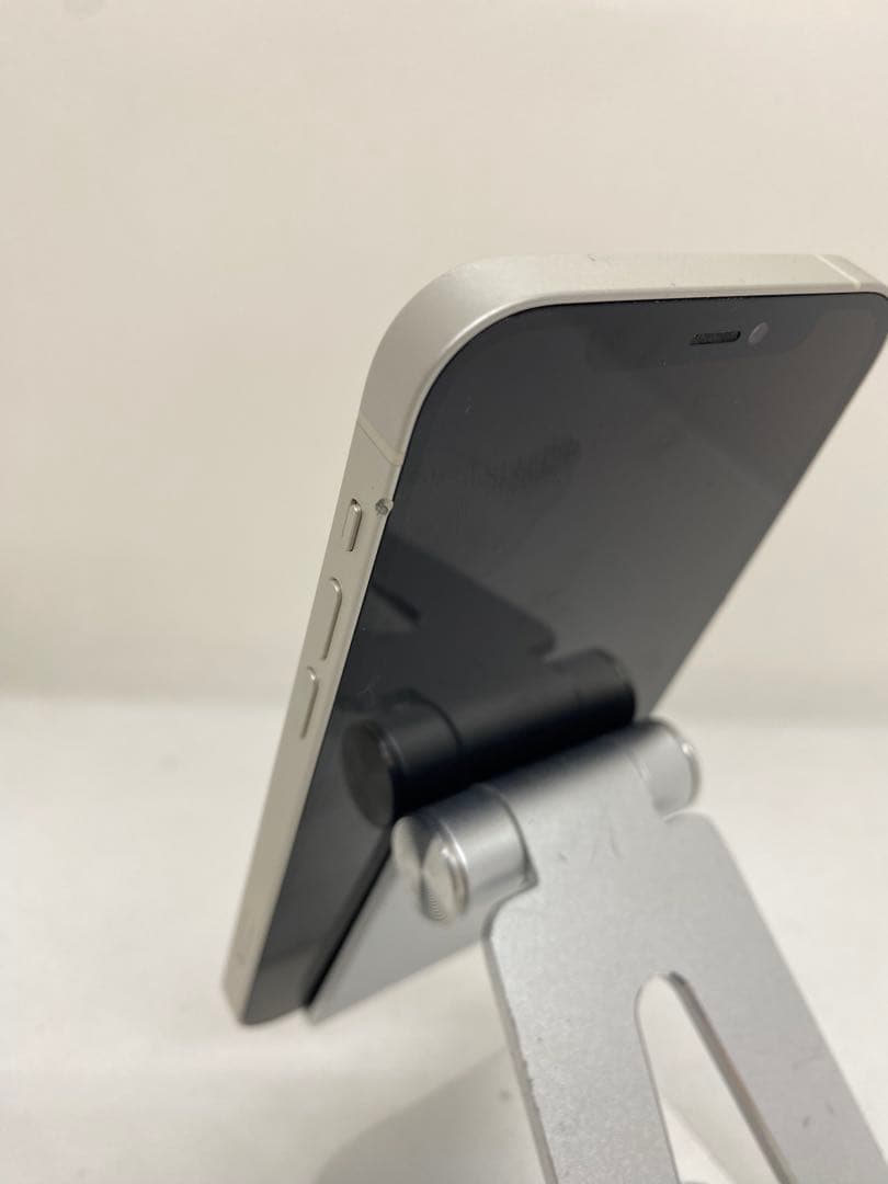 Iphone 12 64GB sim フリー　27486