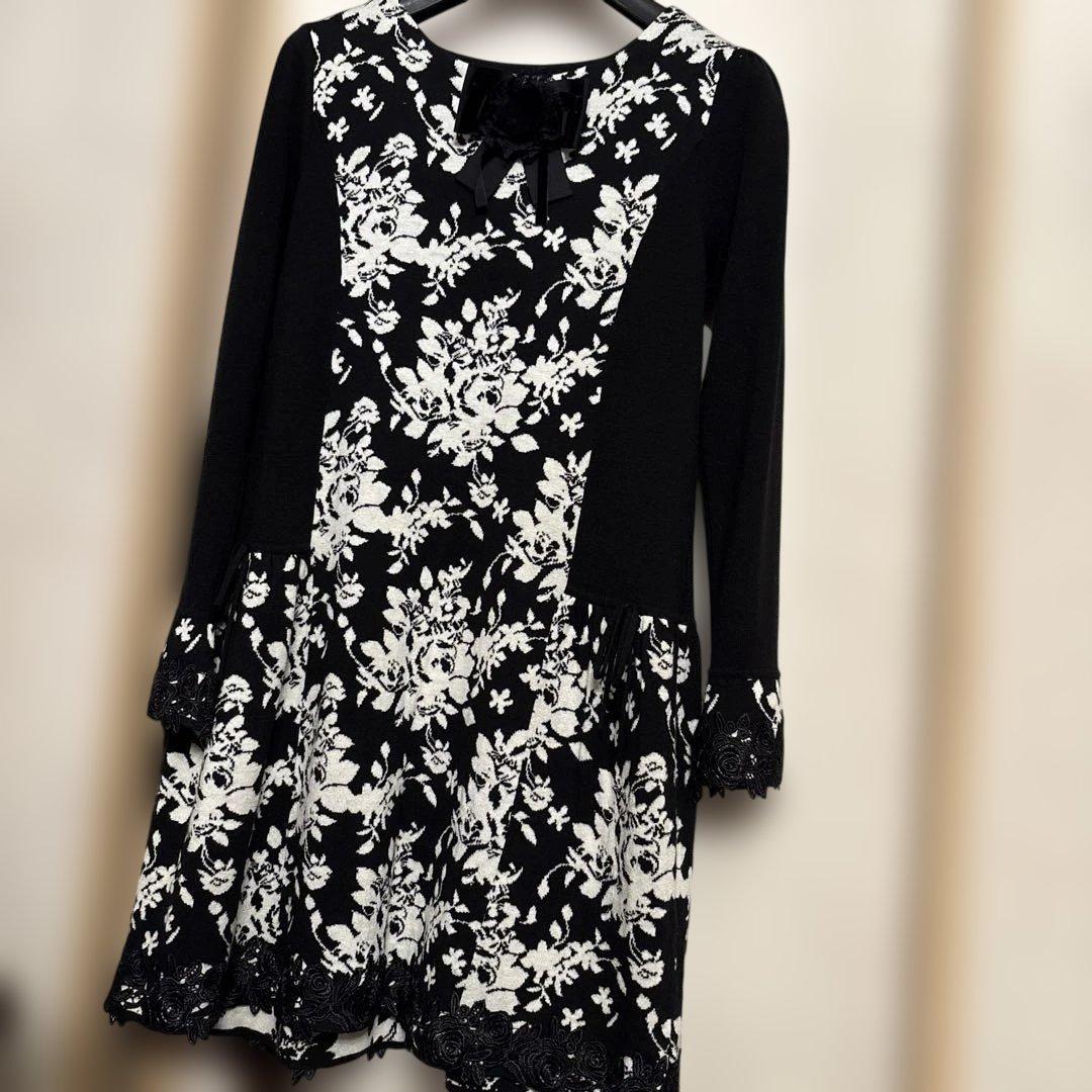 Super Beauty ❣️花柄長袖ワンピース 42新品未使用